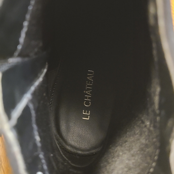 Le Chateau Booties w Crystal Detail - Picture 6 of 6